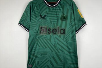 Newcastle 23/24 Visitante