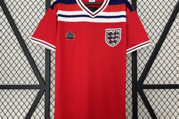 Inglaterra 1982 visitante