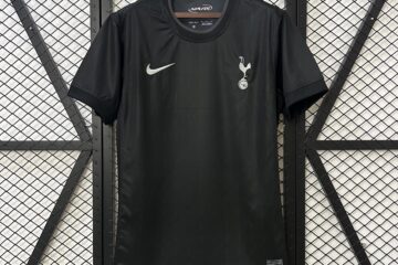 Tottenham 25/26 visitante