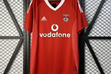 Benfica 02/03